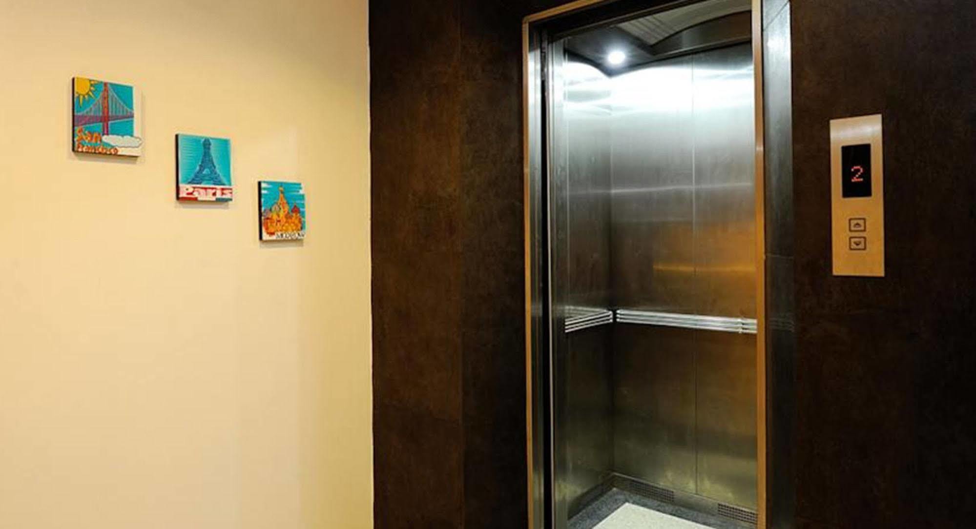 Pimrada Hotel Patong Eksteriør bilde