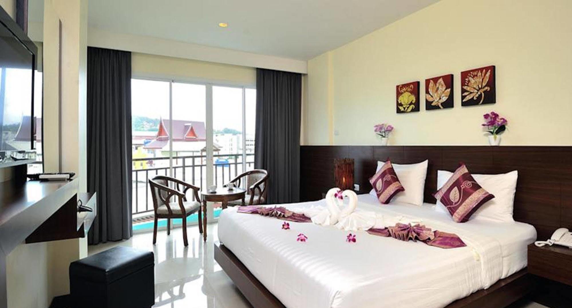 Pimrada Hotel Patong Eksteriør bilde
