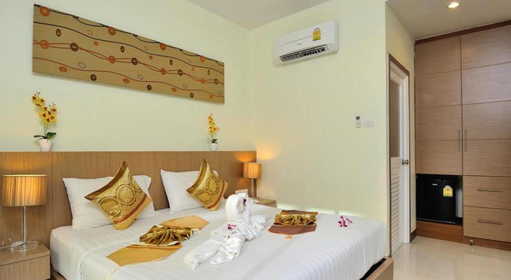 Pimrada Hotel Patong Eksteriør bilde